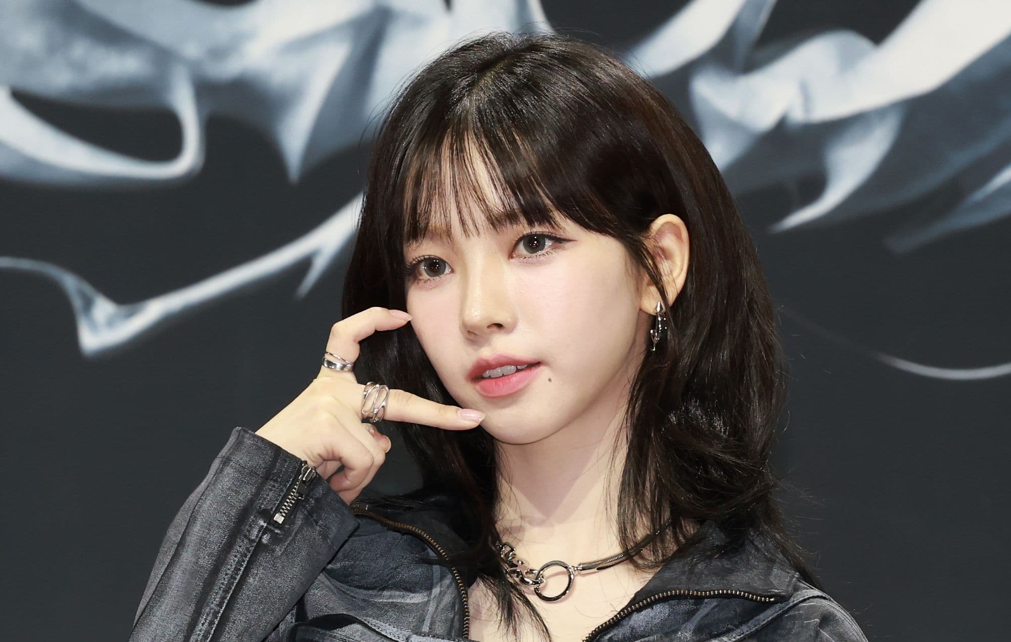 Karina aespa Bikin Netizen Penasaran Usai Diam-Diam Berangkat ke Bandara